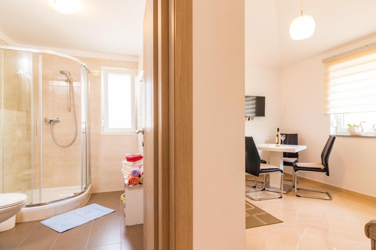 Apartment Simic In Fazana App 4 ภายนอก รูปภาพ